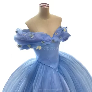 実写版シンデレラ風ドレス